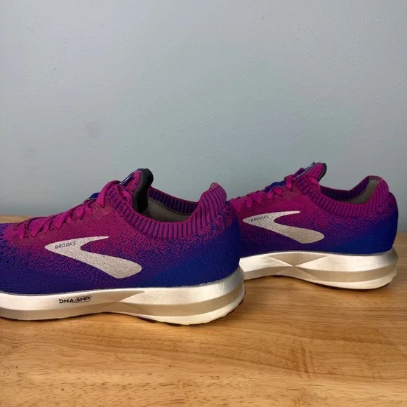 Brooks Levitate 2 Womens 8.5 B Purple Silver Athletic Running Shoes Sneakers - Picture 5 of 10